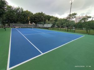 Jasa pembuatan lapangan tenis profesional & bergaransi dari Solusi Lapangan. Melayani area Jakarta, Bogor, Depok, Tangerang, Bekasi, Subang & Bandung.